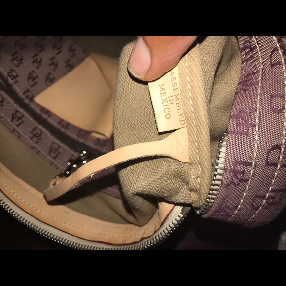 Dooney and Bourke shoulder bag - Picture 9 of 10